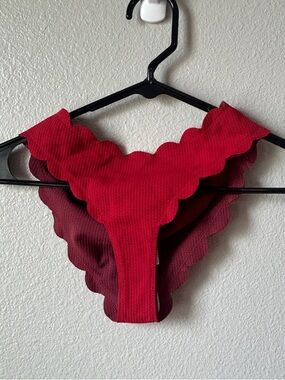Marysia Swim Scalloped Hipster Bikini Bottoms in Red